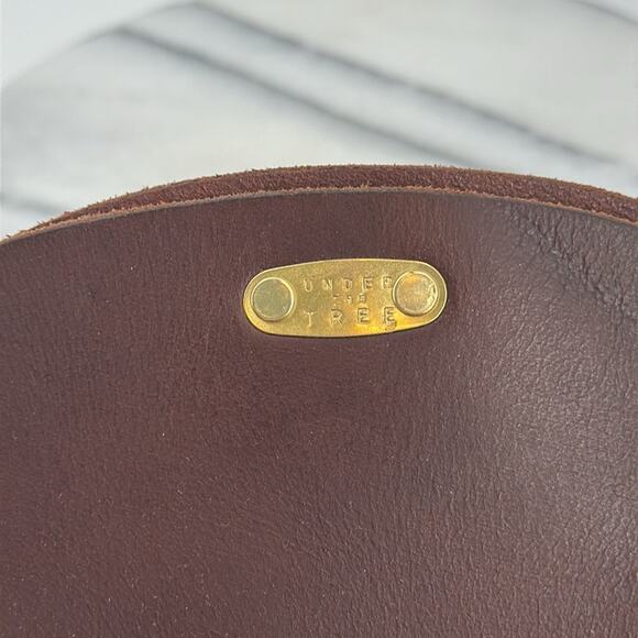 Under the tree Brown leather minimalist crossbody bag - Picture 7 of 9